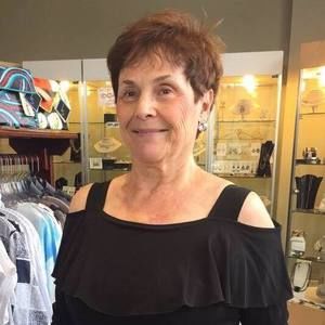 Meet your Posher, Aniko